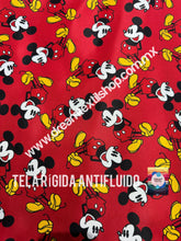 Cargar imagen en el visor de la galería, Microfibra Antifluidos Rígido Mickey fondo rojo
