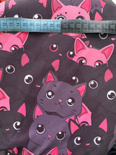 Cargar imagen en el visor de la galería, Microfibra Antifluidos Rígido Gatitos Black and pink
