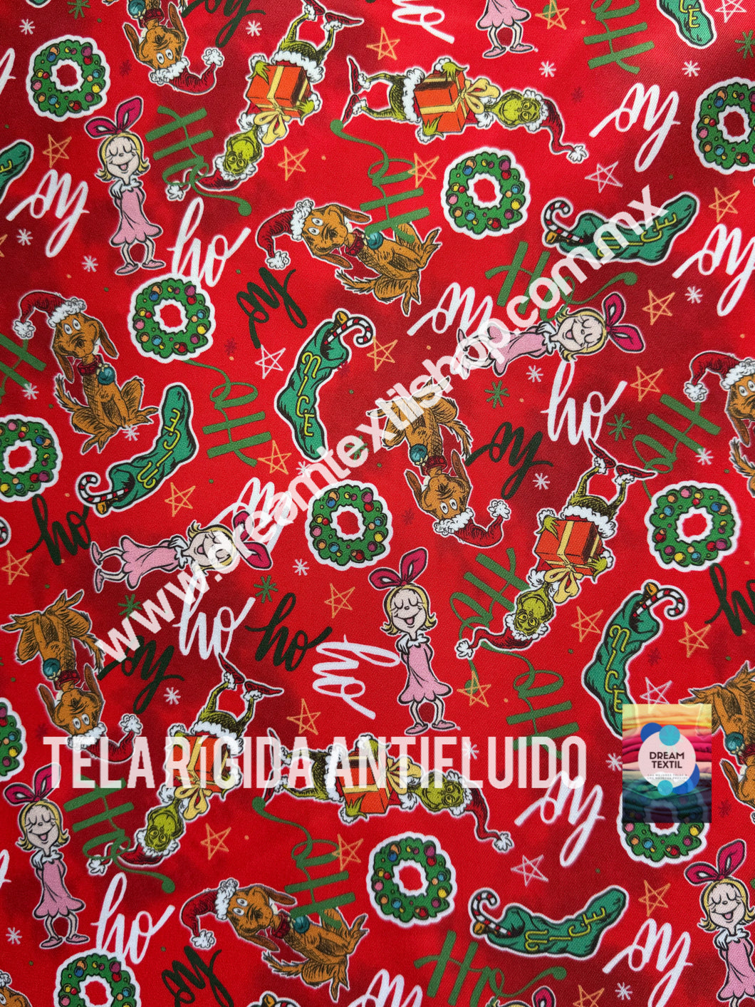 Microfibra Antifluidos Rígido Grinch nice fondo rojo
