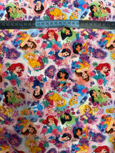 Cargar imagen en el visor de la galería, Microfibra Stretch Antifluidos Princesas Disney fondo tye dye
