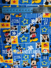 Cargar imagen en el visor de la galería, Microfibra Antifluidos Rígido Mickey fondo azul estrella
