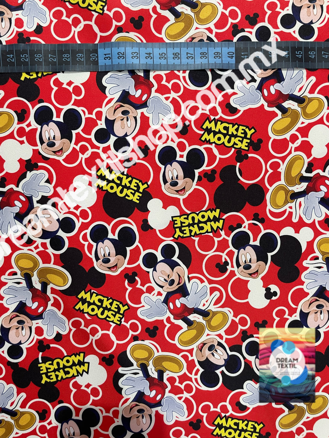 Microfibra Antifluidos Rigido mickey fondo rojo orejas