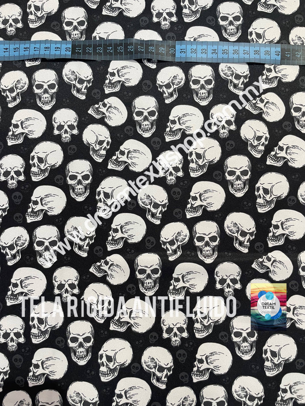 Microfibra Antifluidos Rígido calaveras fondo negro