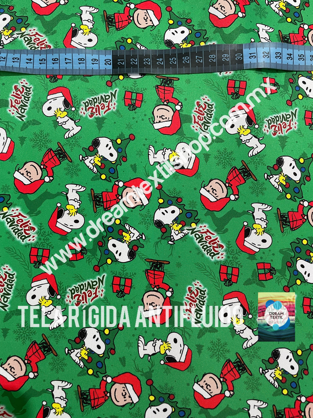 Microfibra Antifluidos Rígido Snoopy Navidad fondo verde