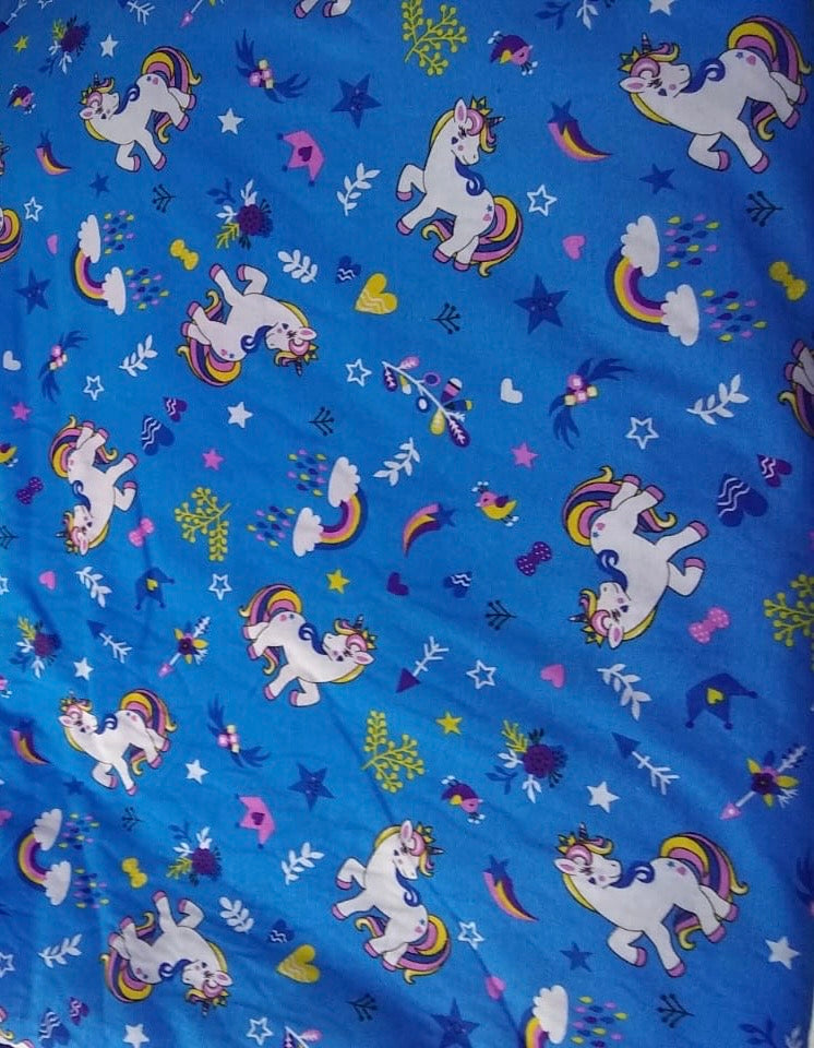 Chifon Estampado unicornio fondo azul