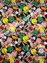 Cargar imagen en el visor de la galería, Microfibra Stretch Antifluidos Looney tunes fondo negro
