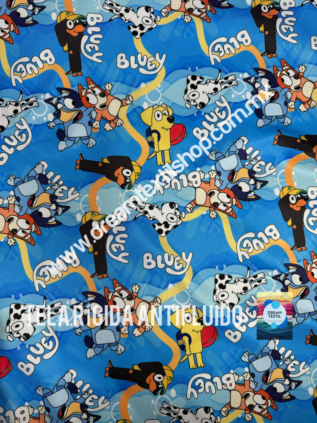 Microfibra Antifluidos Rígido Bluey friends