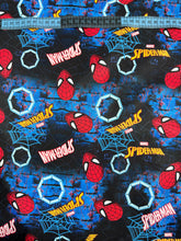 Cargar imagen en el visor de la galería, Microfibra Stretch Antifluidos Spiderman Caritas
