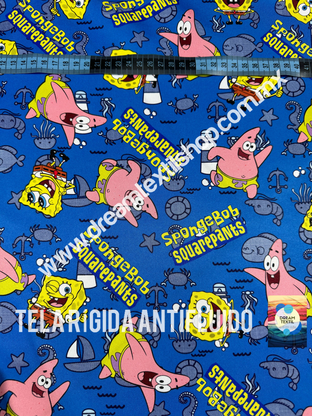 Microfibra Antifluidos Rígido Bob Esponja fondo azul