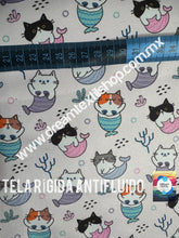 Cargar imagen en el visor de la galería, Microfibra Antifluidos Rígido Gatitos Sirena
