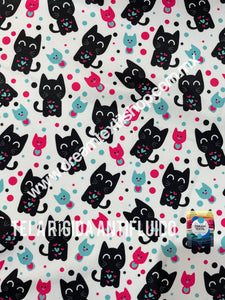 Microfibra Antifluidos Rígido Gatitos fondo blanco