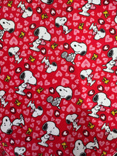 Cargar imagen en el visor de la galería, Microfibra Antifluidos Rígido Snoopy corazón
