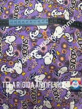 Cargar imagen en el visor de la galería, Microfibra Antifluidos Rígido Snoopy fondo lila
