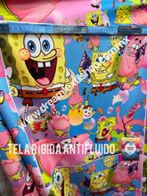 Cargar imagen en el visor de la galería, Microfibra Antifluidos Rígido bob Esponja Collage cap (48 x 48cm centrado 20cm)
