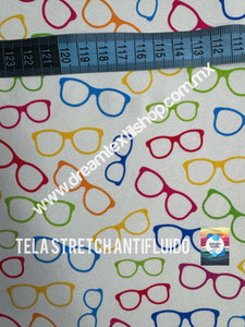 Microfibra Stretch Antifluidos Lentes colores encontrados fondo blanco