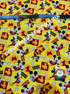 Microfibra Antifluidos Mickey fondo amarillo