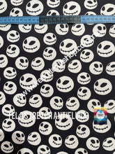 Cargar imagen en el visor de la galería, Microfibra Stretch Antifluidos Calaveritas Extraño mundo de Jack
