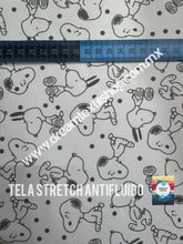 Cargar imagen en el visor de la galería, Microfibra Stretch Antifluidos snoopy fondo blanco
