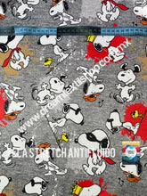 Cargar imagen en el visor de la galería, Microfibra Stretch Antifluidos Snoopy blues
