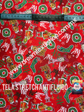 Cargar imagen en el visor de la galería, Microfibra Stretch Antifluidos Grinch nice fondo rojo
