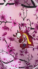 Cargar y reproducir el video en el visor de la galería, Microfibra Antifluidos Rígido Mushu cap (48 x 48cm centrado 20cm)
