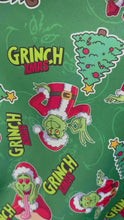 Cargar y reproducir el video en el visor de la galería, Microfibra Antifluidos Rígido Grinch xmas fondo verde
