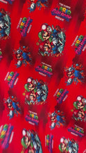 Cargar y reproducir el video en el visor de la galería, Microfibra Antifluidos Rígido Mario Bros Galaxy fondo rojo
